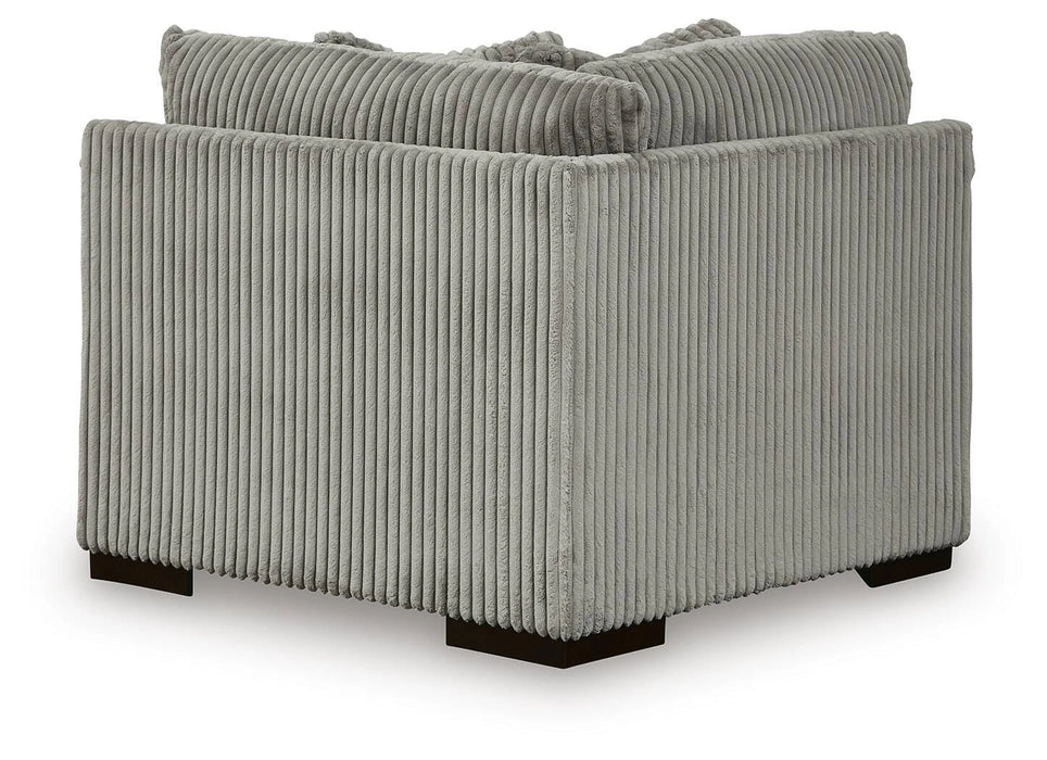 Lindyn Sectional with Chaise