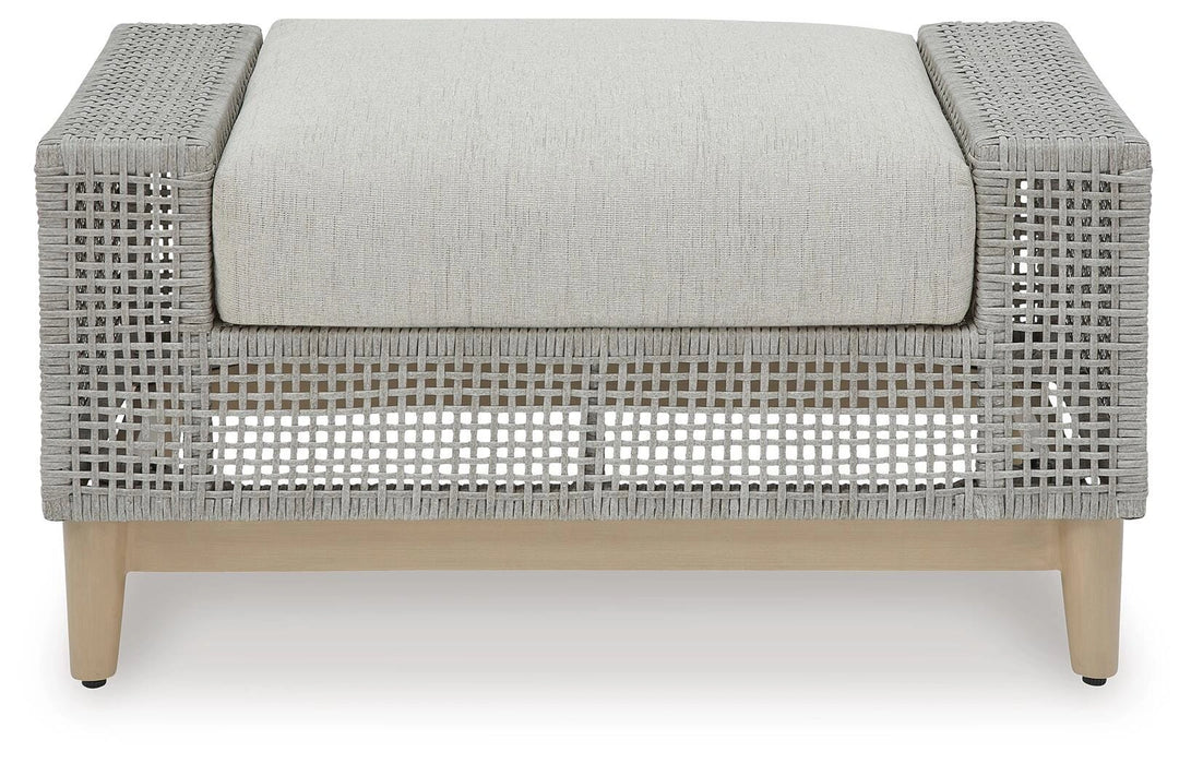 Seton Creek Outdoor Seating Set