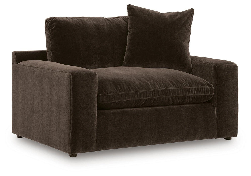 Maxton Heights Oversized Chair