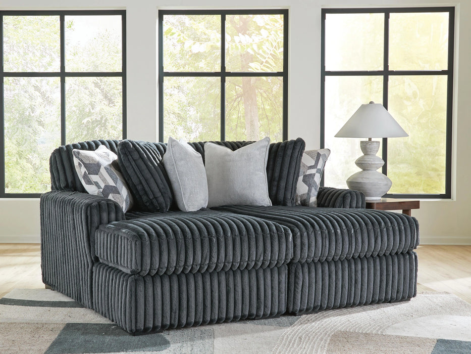 Midnight-Madness Super Chaise
