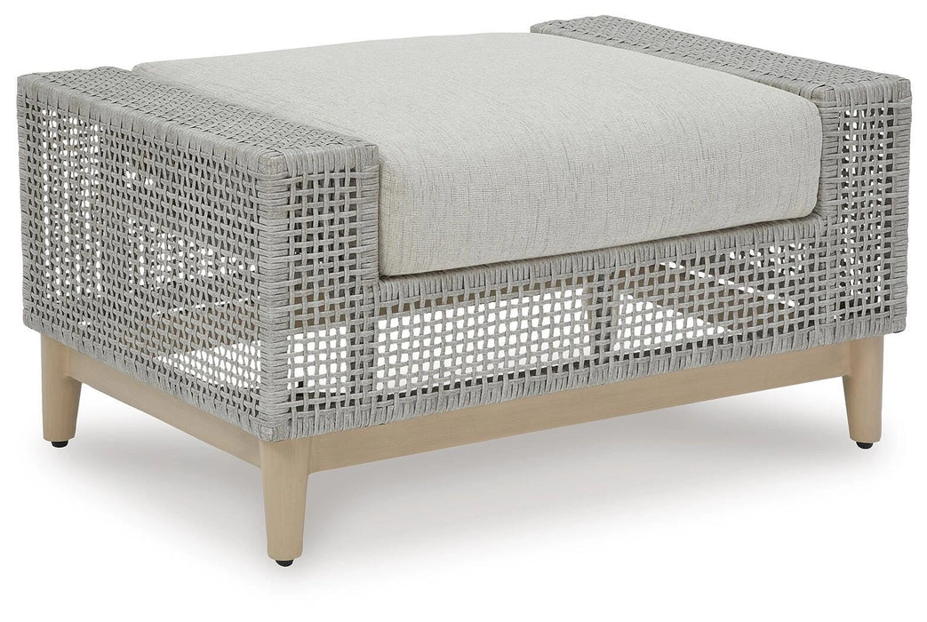 Seton Creek Outdoor Seating Set