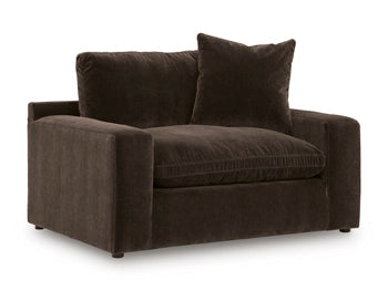 Maxton Heights Oversized Chair - Furniture Gallery