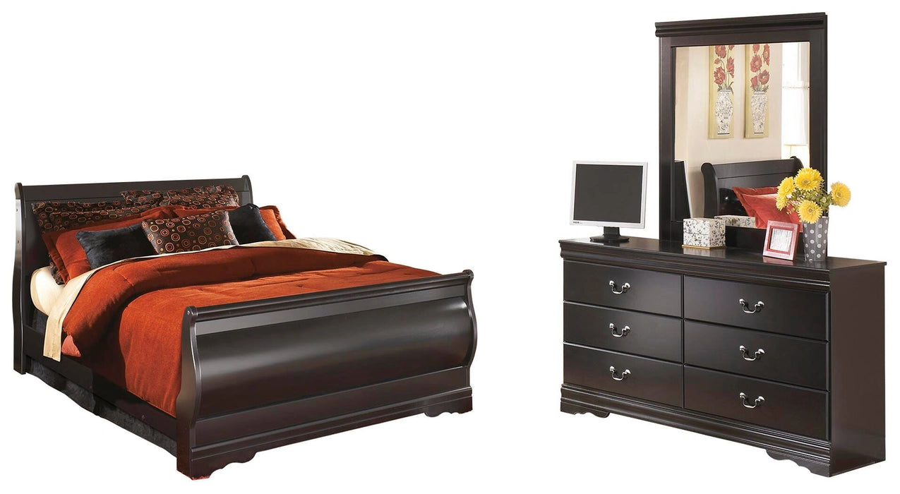 Huey Vineyard Bedroom Set