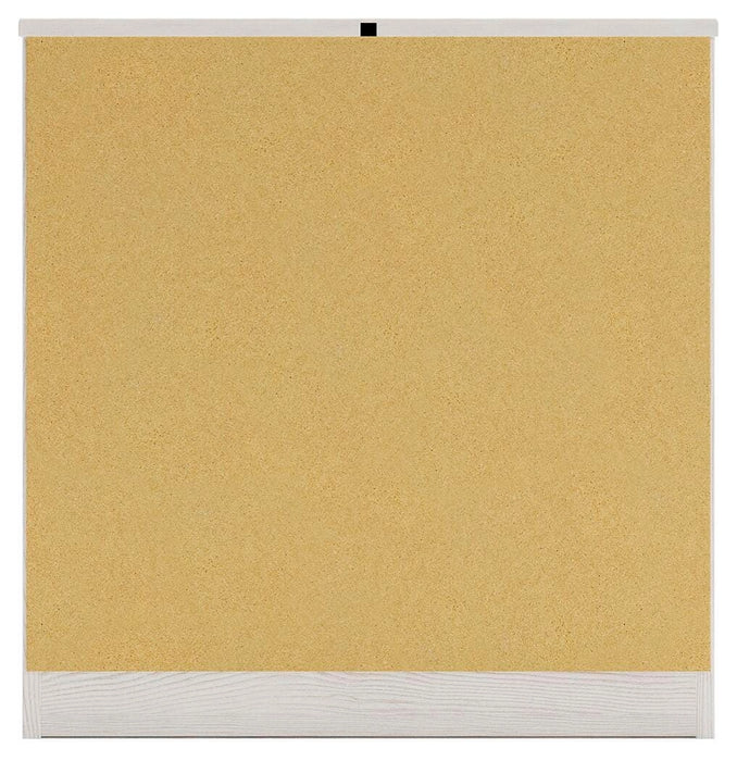 Altyra Nightstand