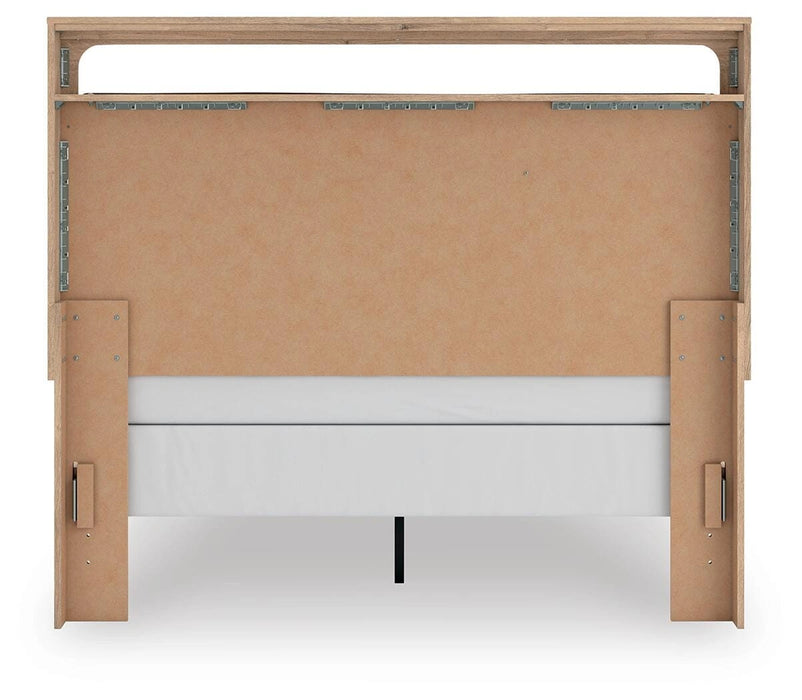 Kinlanni Upholstered Bed