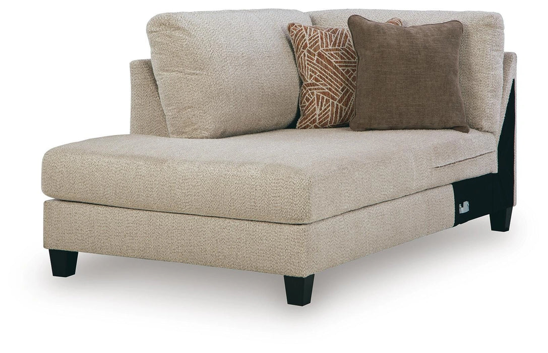 Steelwater Retreat Sectional with Chaise