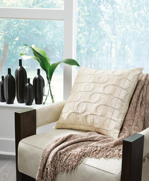 Kydner Pillow (Set of 4) - Furniture Gallery