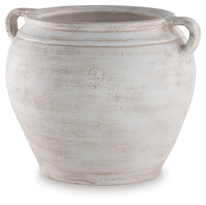 Meadie Vase - Furniture Gallery