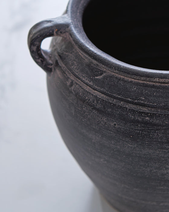 Meadie Vase - Furniture Gallery