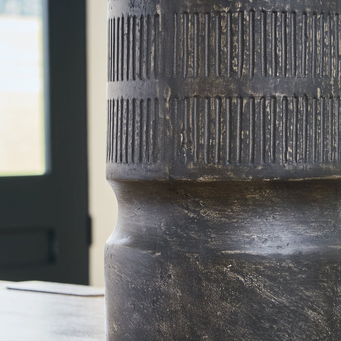 Beninworth Vase - Furniture Gallery