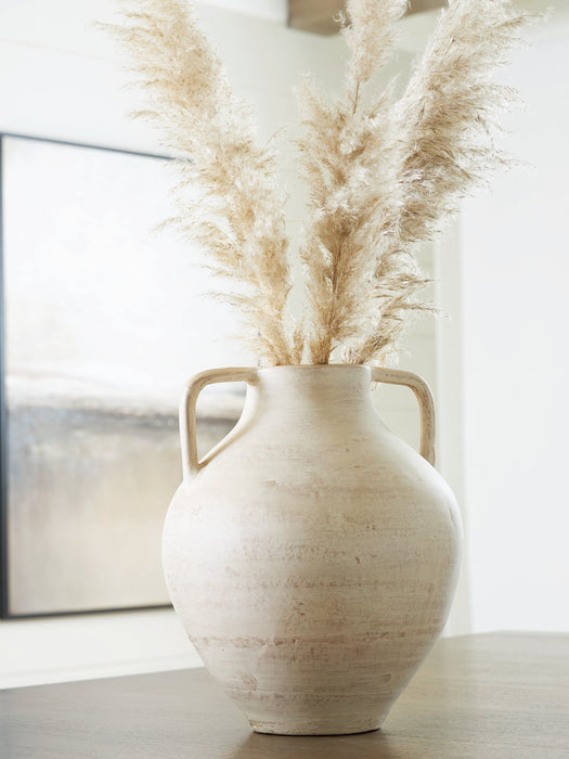 Justy Vase - Furniture Gallery
