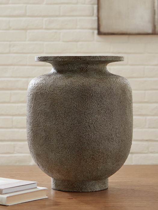Jedwick Vase - Furniture Gallery