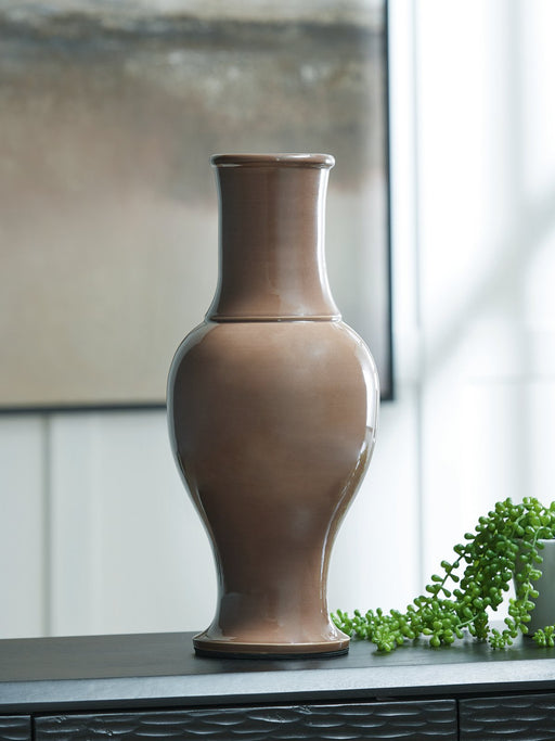 Tillmer Vase - Furniture Gallery