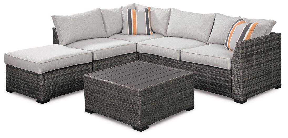 Cherry Point 4-piece Outdoor Sectional Set