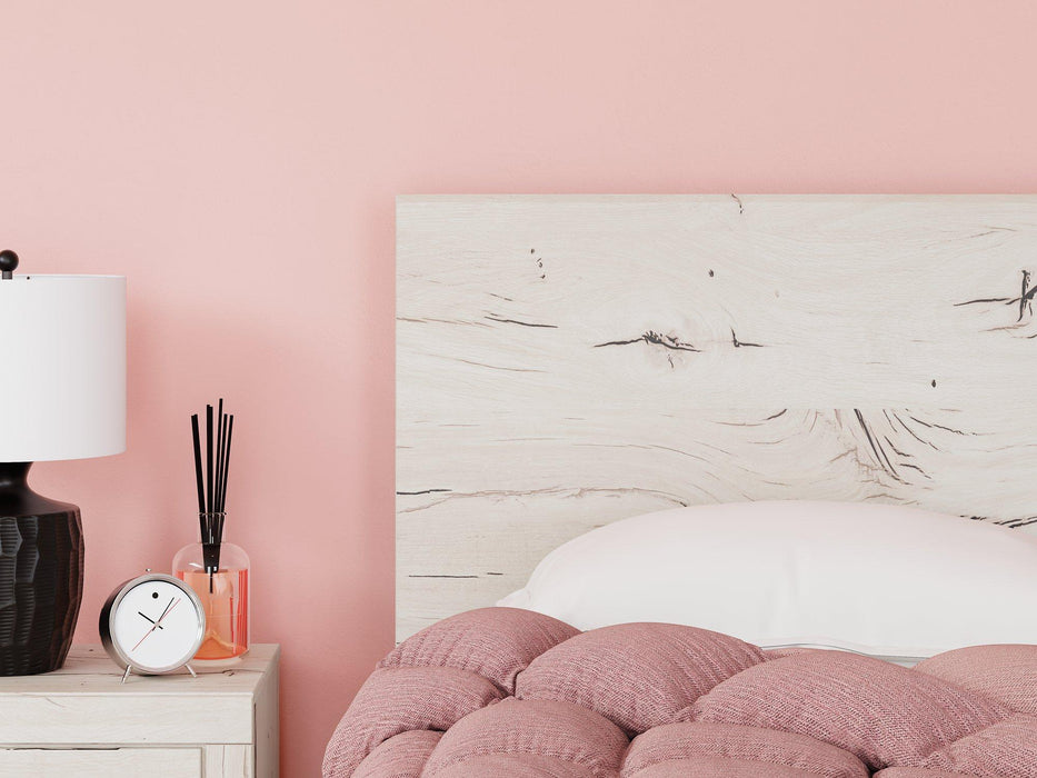 Lawroy Bed - Furniture Gallery