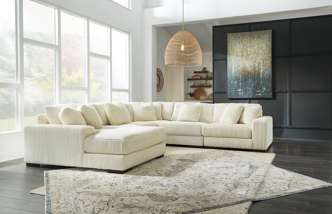 Lindyn Sectional with Chaise - Furniture Gallery