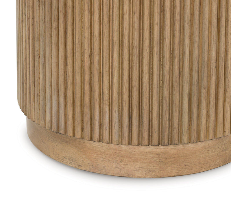 Camdill End Table - Furniture Gallery