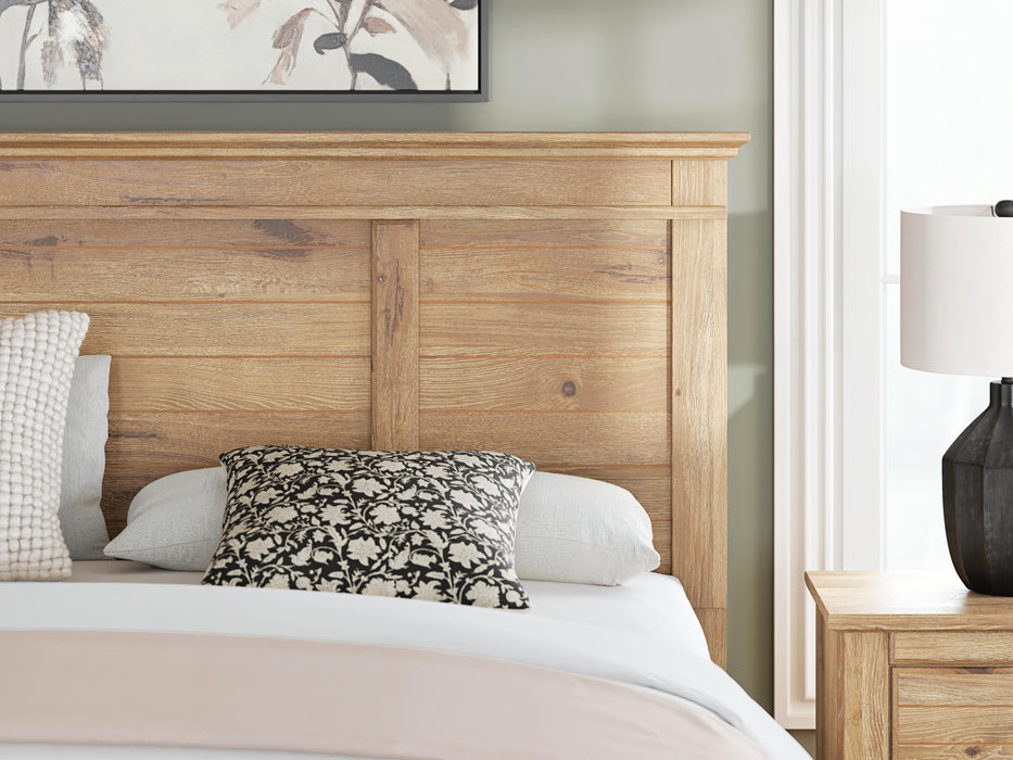 Makidern Bed - Furniture Gallery