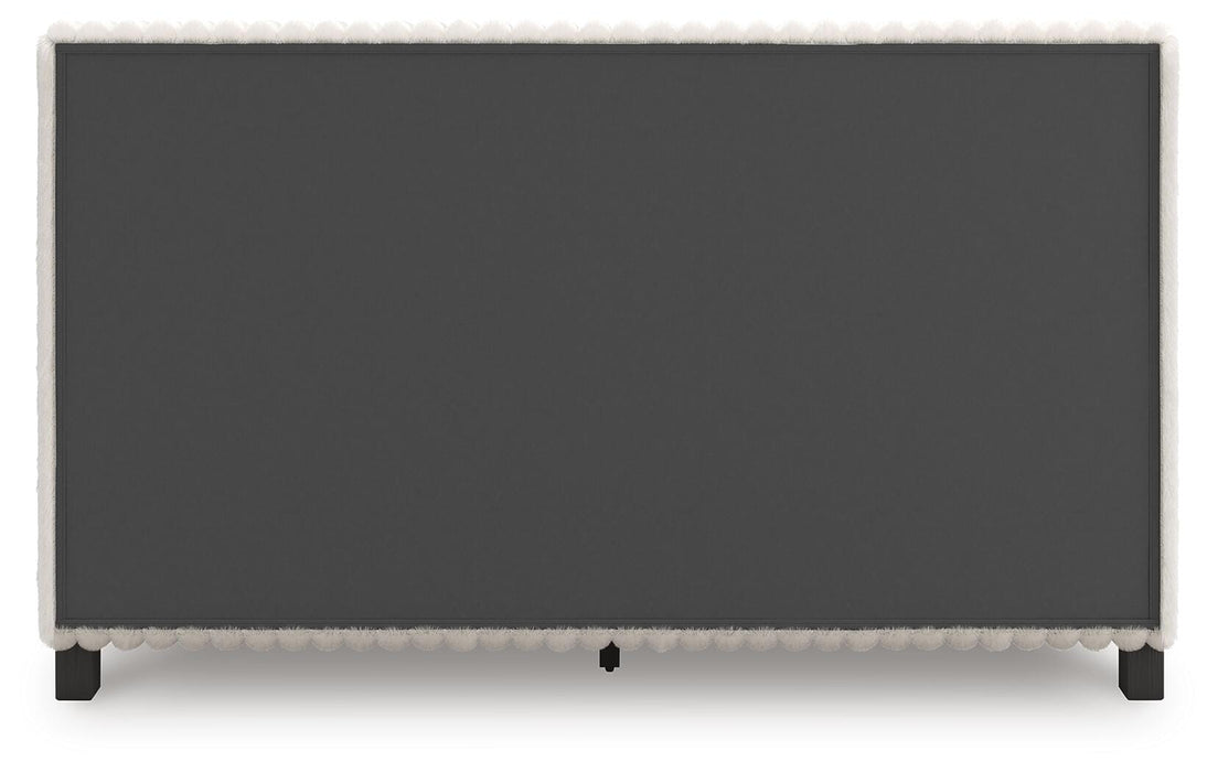 Zuraleus Bed - Furniture Gallery