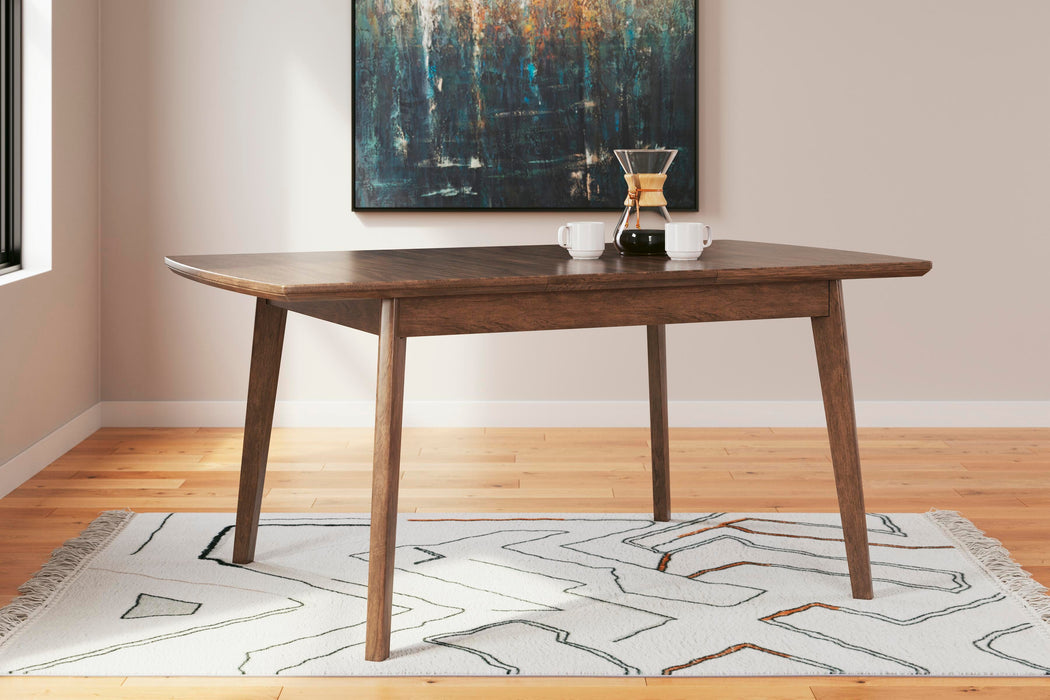 Lyncott Dining Room Set - Furniture Gallery