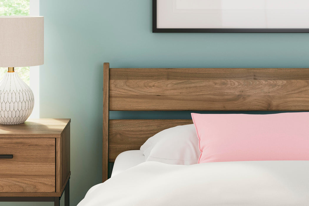 Deanlow Bed - Furniture Gallery