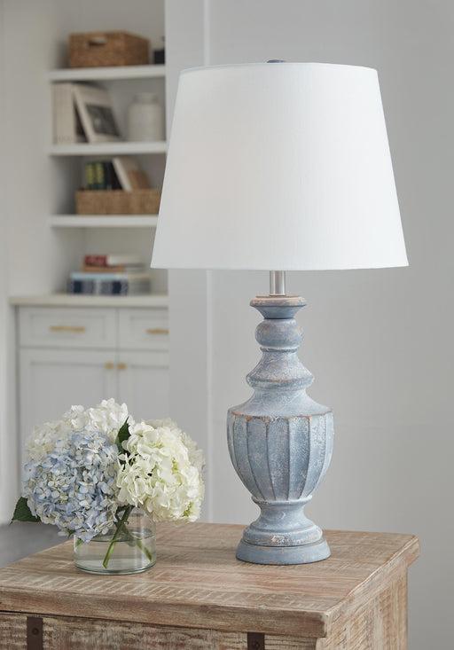Cylerick Table Lamp - Furniture Gallery