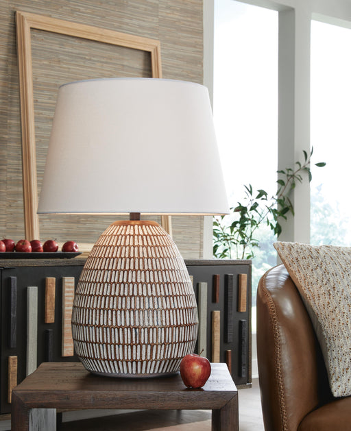 Darrich Table Lamp - Furniture Gallery