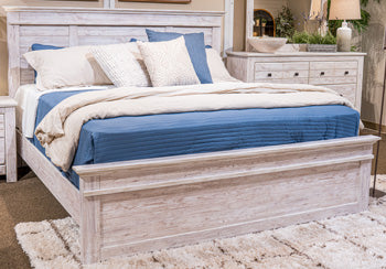 Makidern Bed - Furniture Gallery