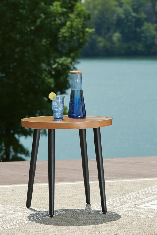 Horizon Hall Outdoor End Table - Furniture Gallery