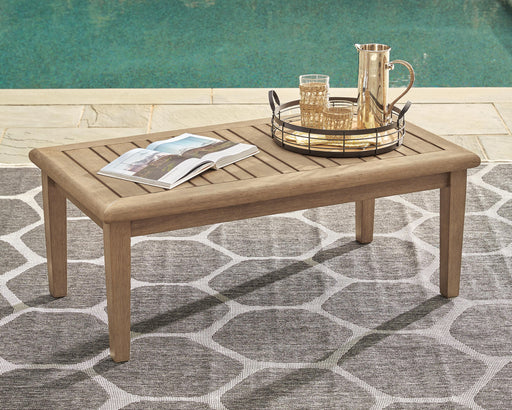 Gerianne Coffee Table - Furniture Gallery