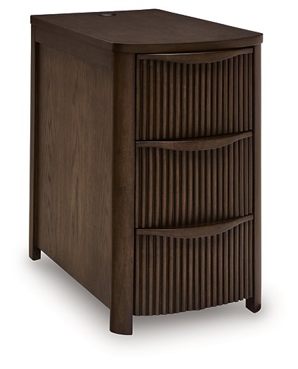 Camdill Chairside End Table - Furniture Gallery