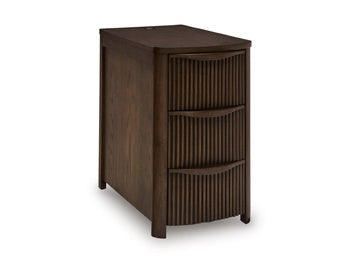 Camdill Chairside End Table - Furniture Gallery