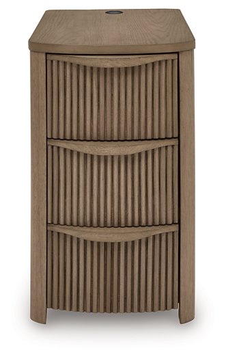 Camdill Chairside End Table - Furniture Gallery