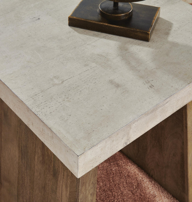 Brendalhouse End Table - Furniture Gallery