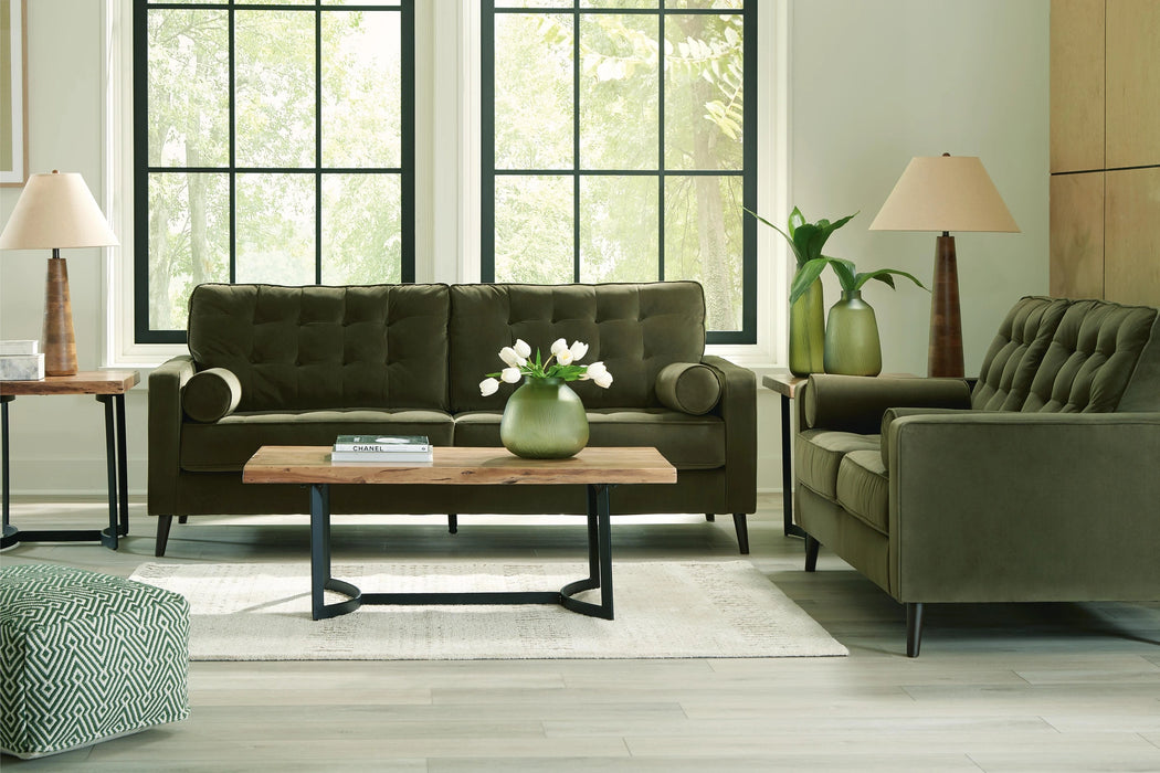 Reveon Lakes Living Room Set